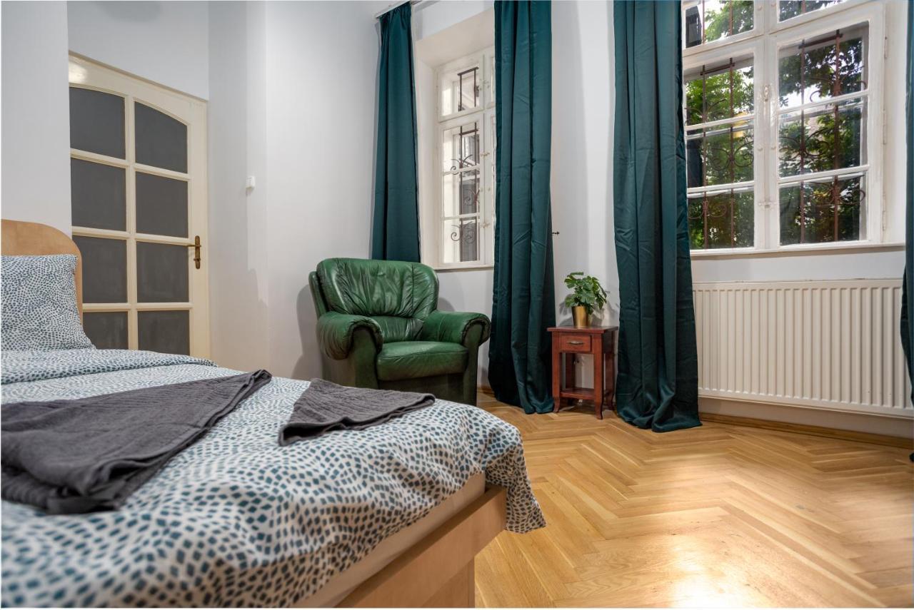Emerald Suite With Free Parking Budapest Exterior photo